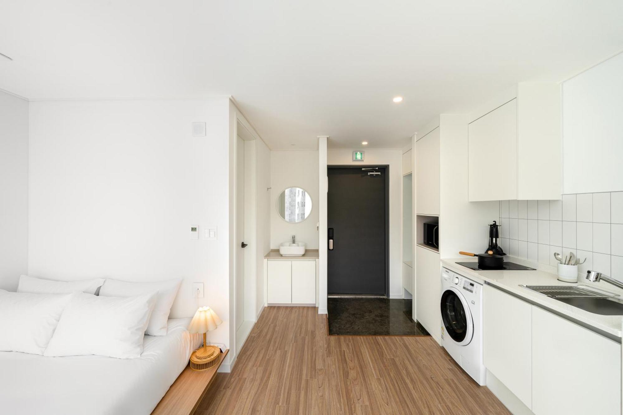 Urbanstay Boutique Ikseon Сеул Экстерьер фото